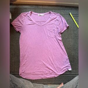 Women’s PRANA XS V-Neck Pocket Tee - Lavender Pink